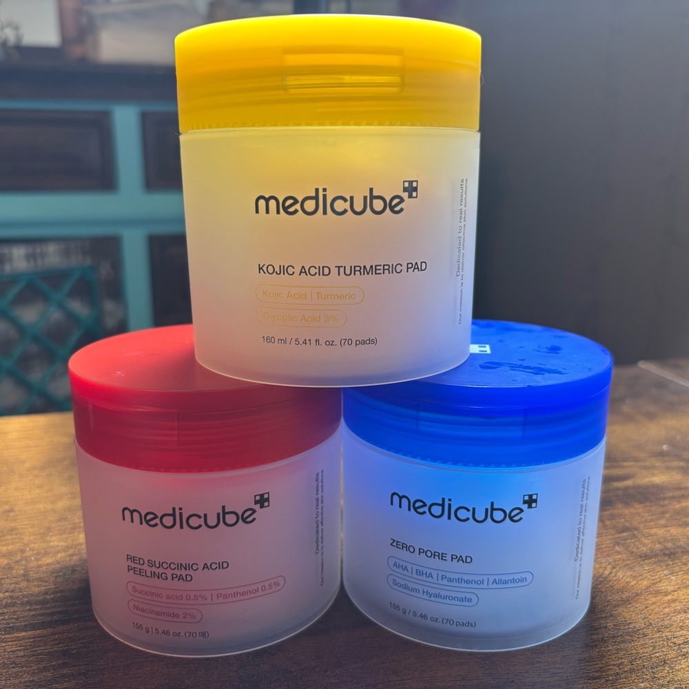 Medicube Kojic Acid Turmeric Pad - Yellow